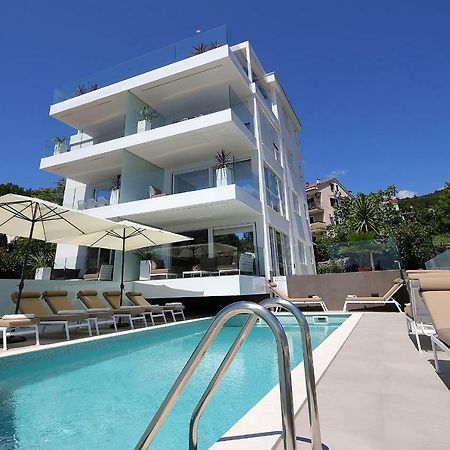 Designed Apartment With Swimming Pool Near The Beach 奥帕提亚 外观 照片